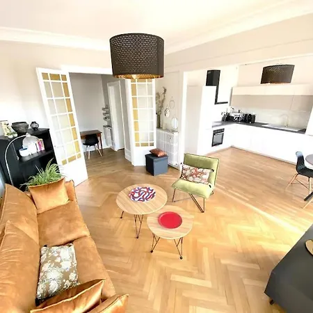 T3 De 73 M2 , Garage , Vue Montagnes Et Chateau Annecy Buitenkant foto