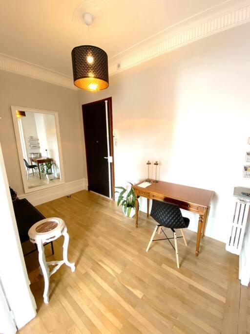 Apartment T3 De 73 M2 , Garage , Vue Montagnes Et Chateau Annecy